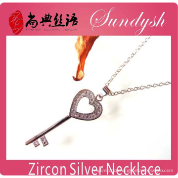 Wholeasle Silver Jewelry CZ Micro-inserts Heart Shape Key Pendant Necklace